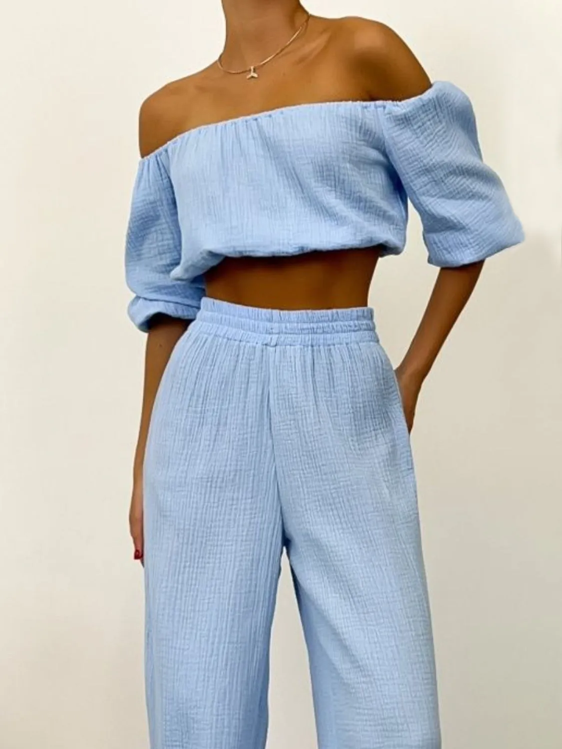 🌟 Off-Shoulder Long Sleeve Top and Pants Set 🌟