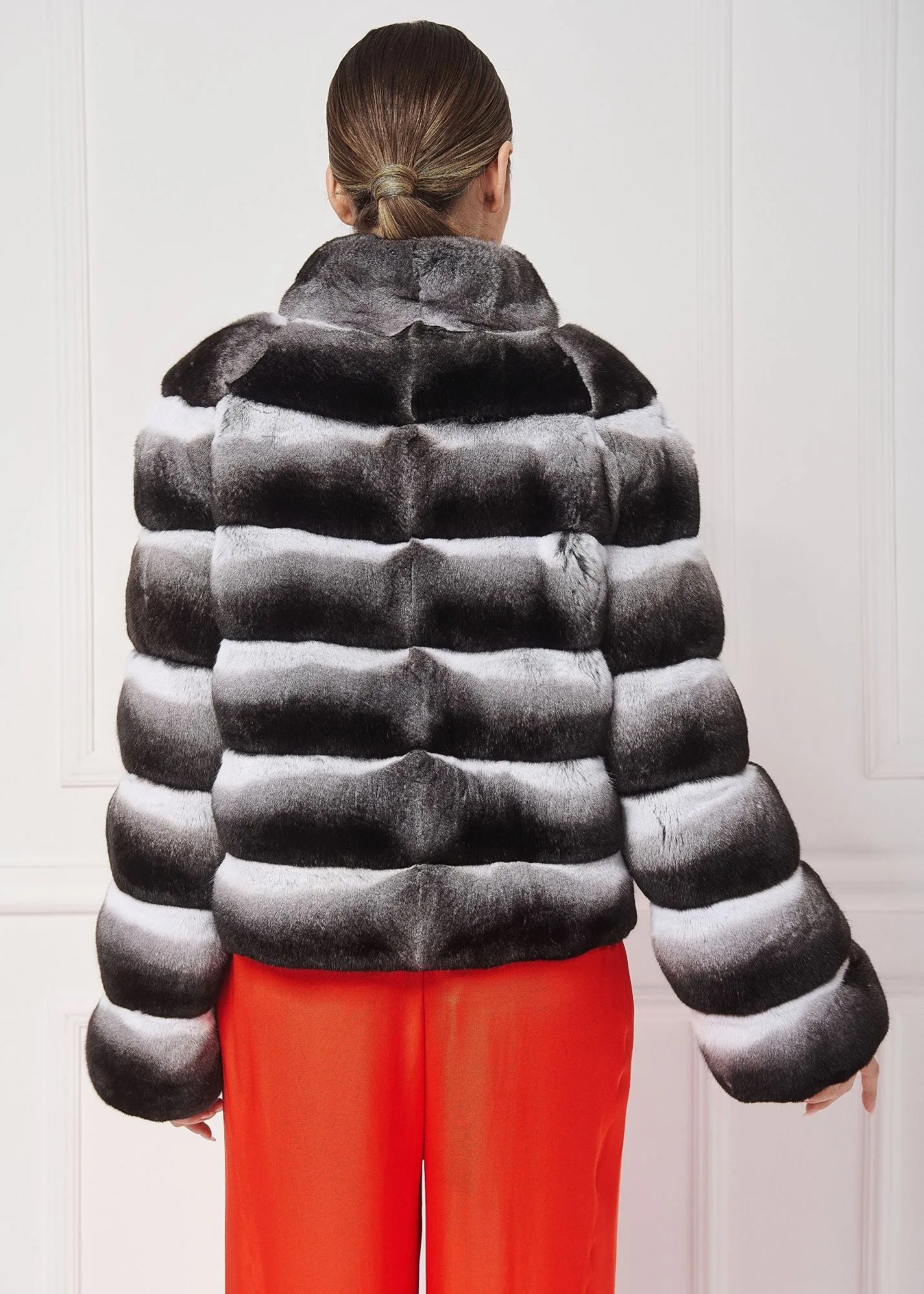 Chic Chinchilla Fur Jacket