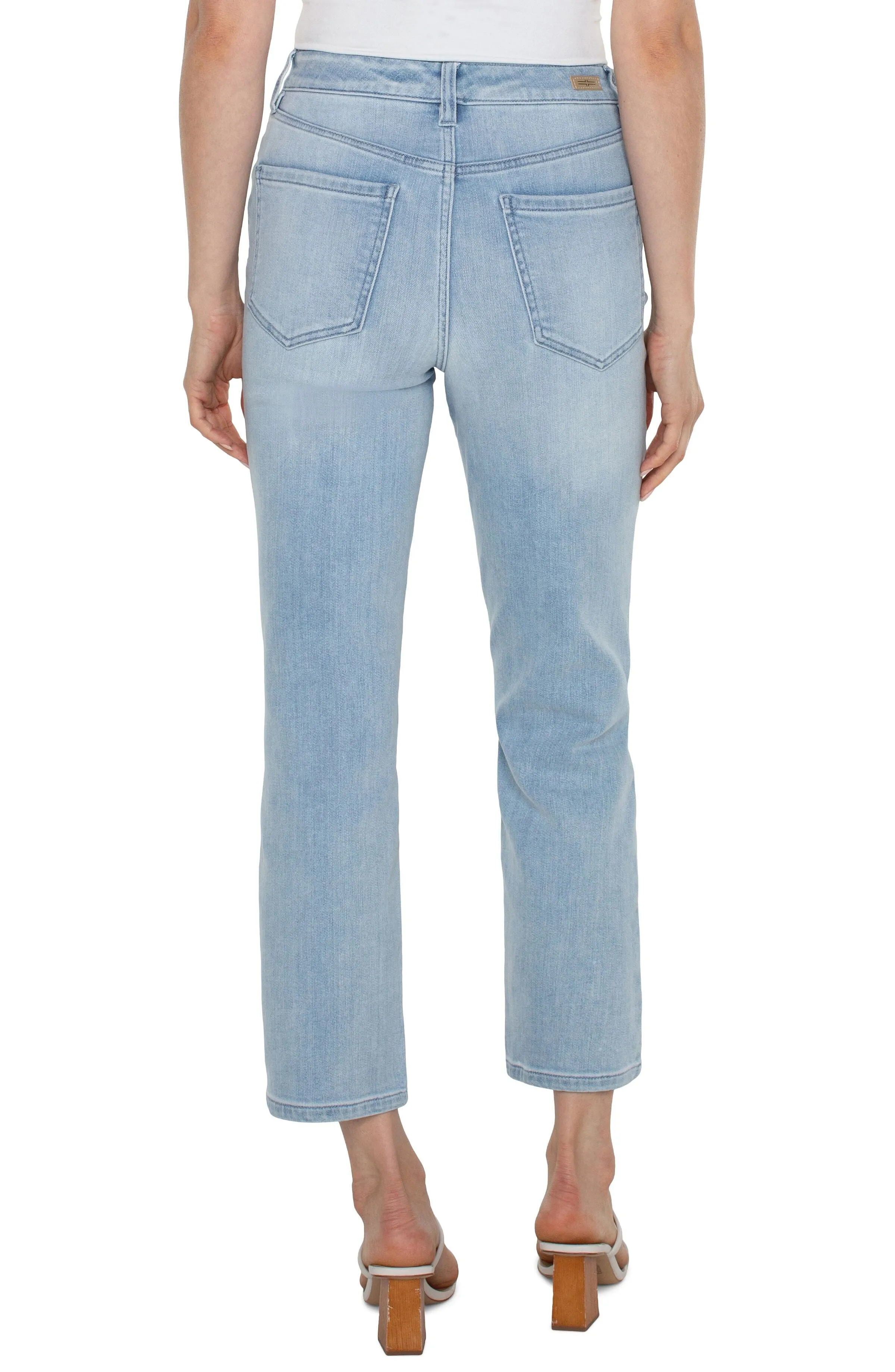 CROP STRAIGHT LEG HIGH RISE JEAN