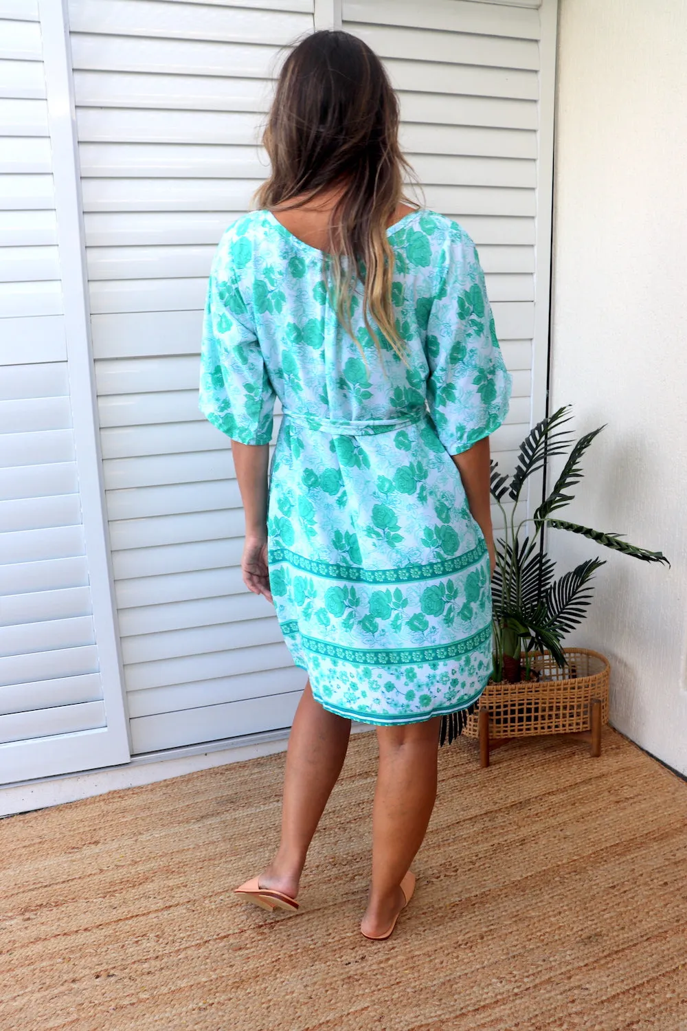 Getaway Short Sleeve Short Dress In Rose Garden Mint