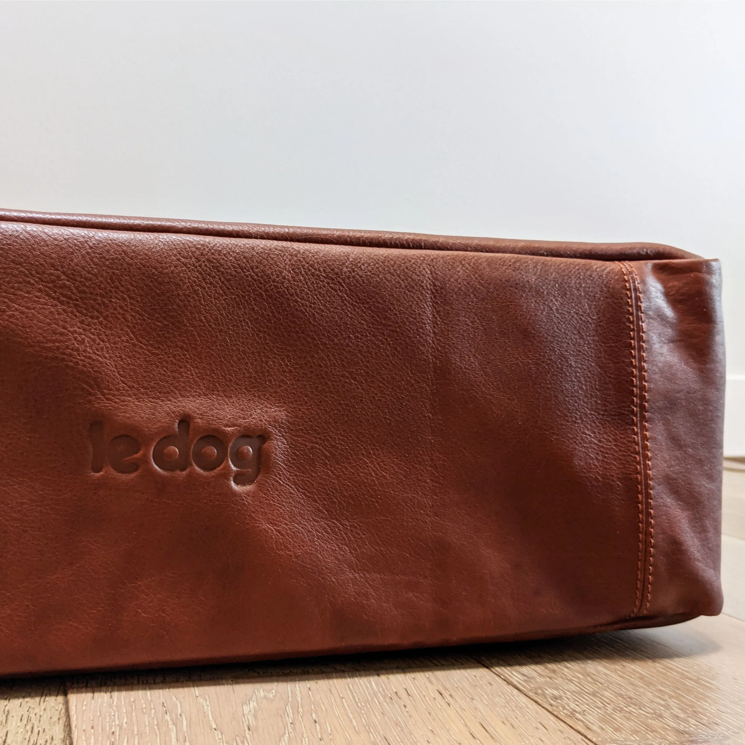 Le Dog Company - Le Bed Modern Dog Bed