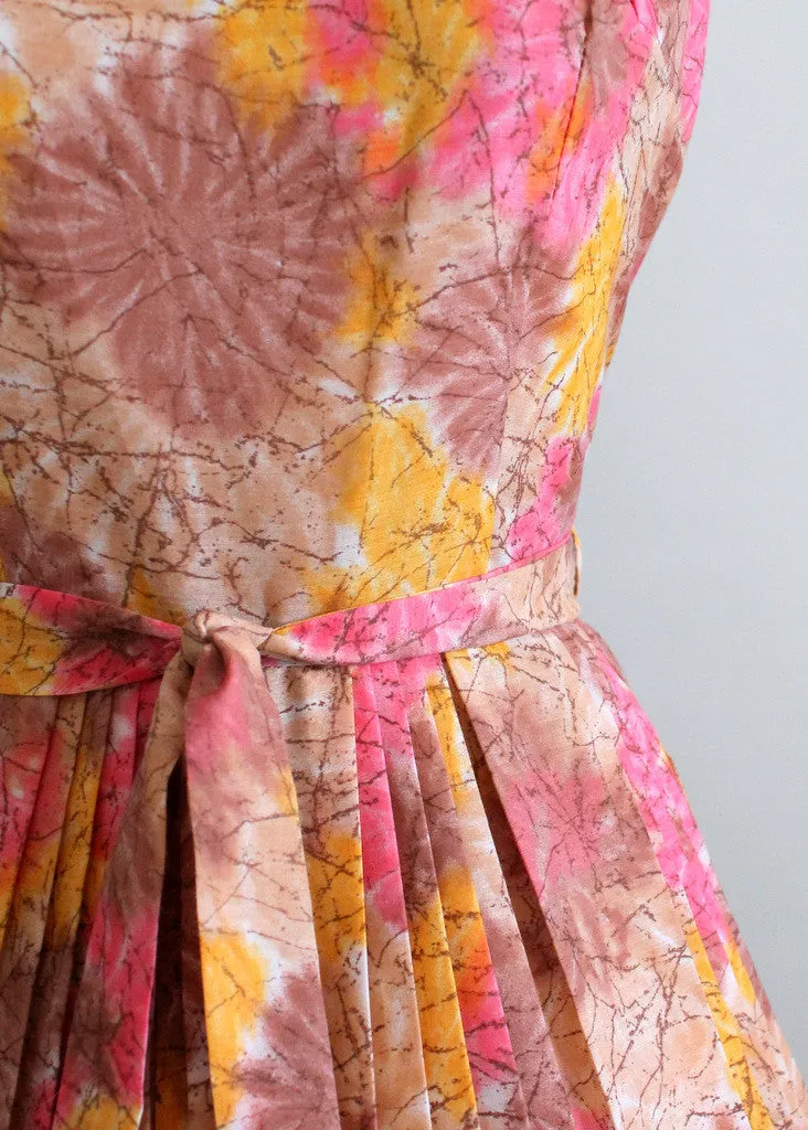 Vintage Early 1960s Sunrise in the Garden Day Dress