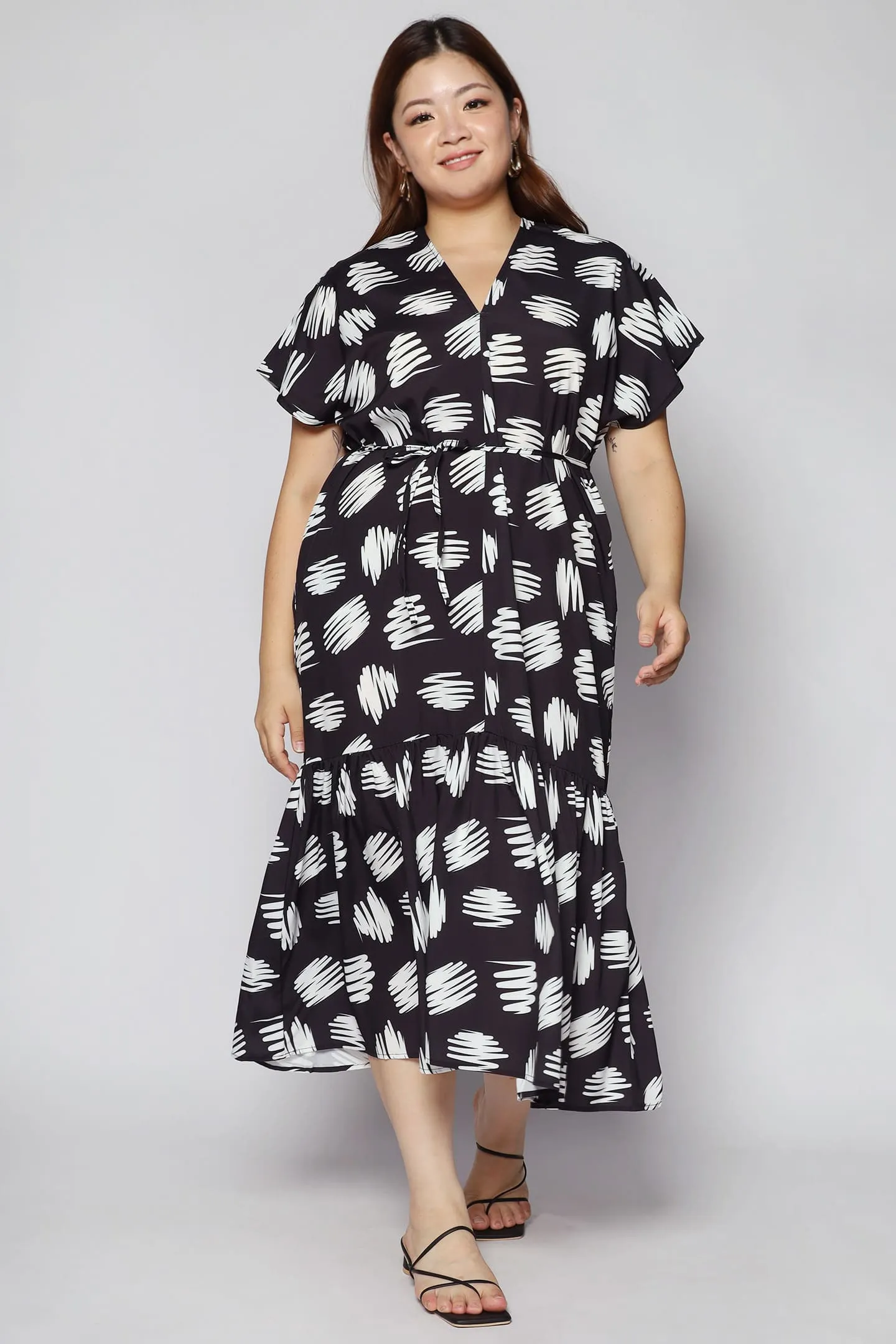 Wonda Dress in Abstract Lines