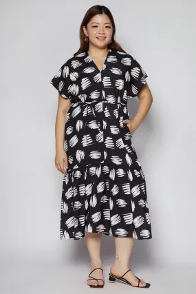 Wonda Dress in Abstract Lines